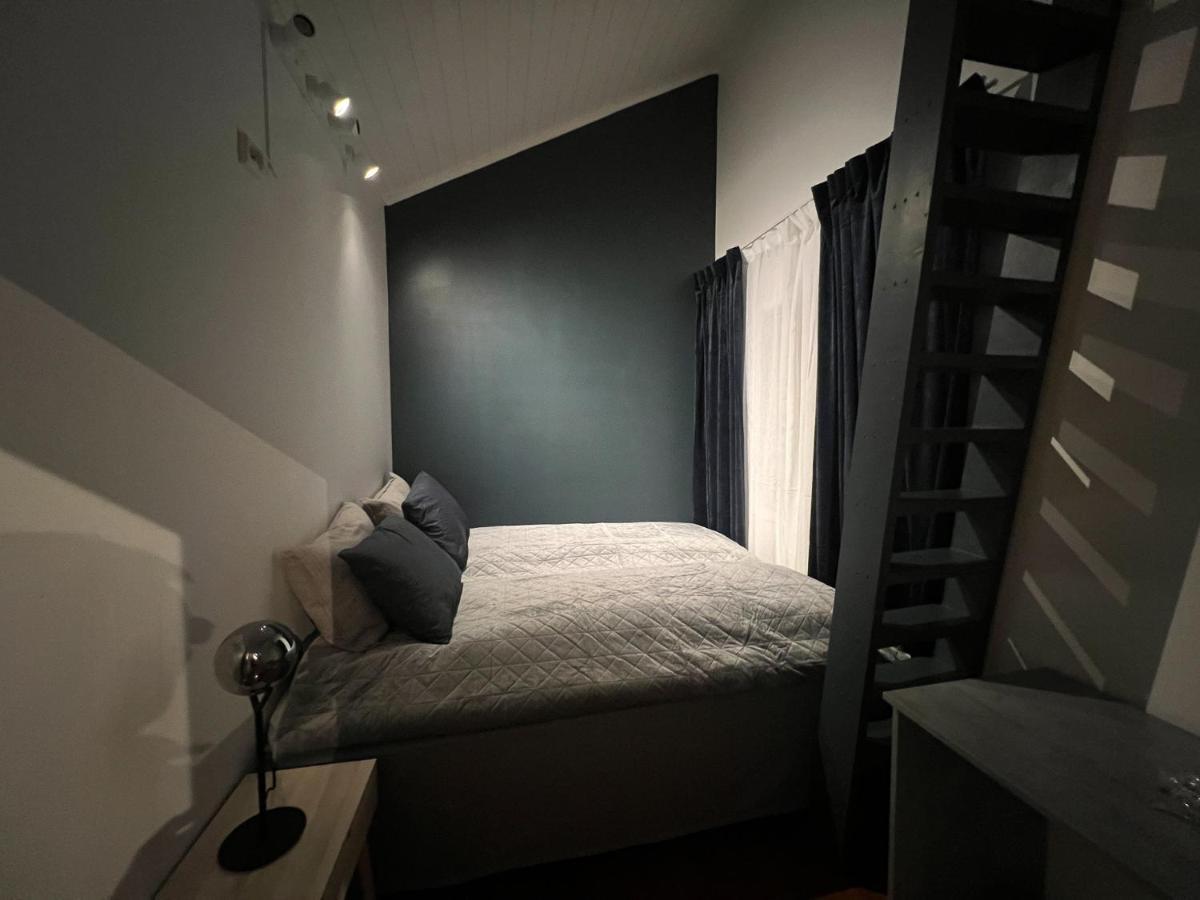 Charming Loft Retreat On Tromso'S Historic Main Street: 3-Minute Stroll To City Square Bagian luar foto