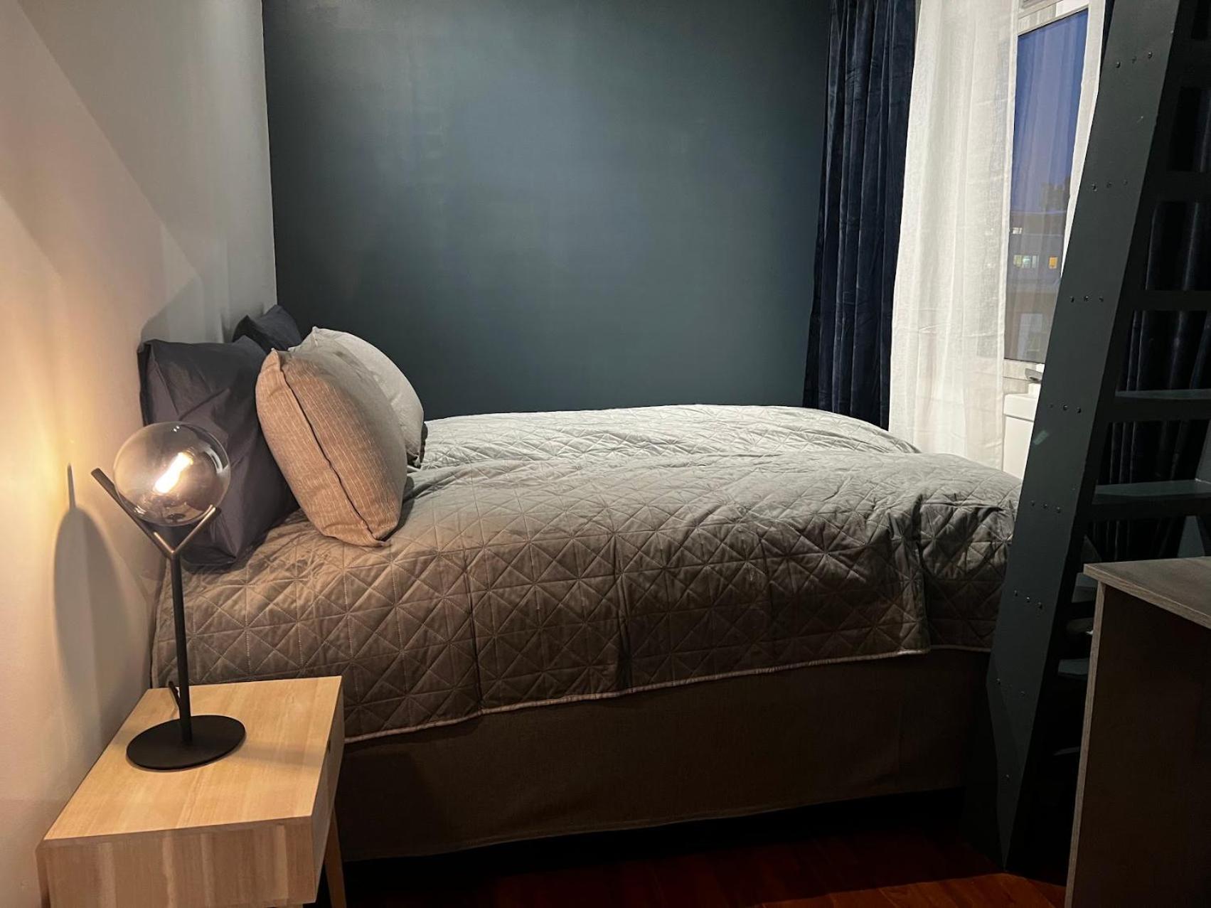 Charming Loft Retreat On Tromso'S Historic Main Street: 3-Minute Stroll To City Square Bagian luar foto